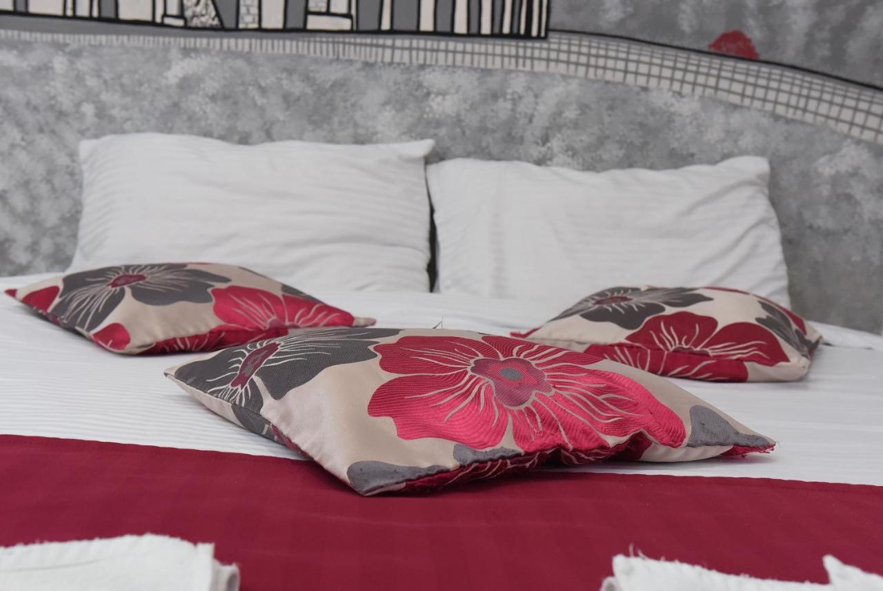 City Boutique Rooms Skopje Eksteriør billede